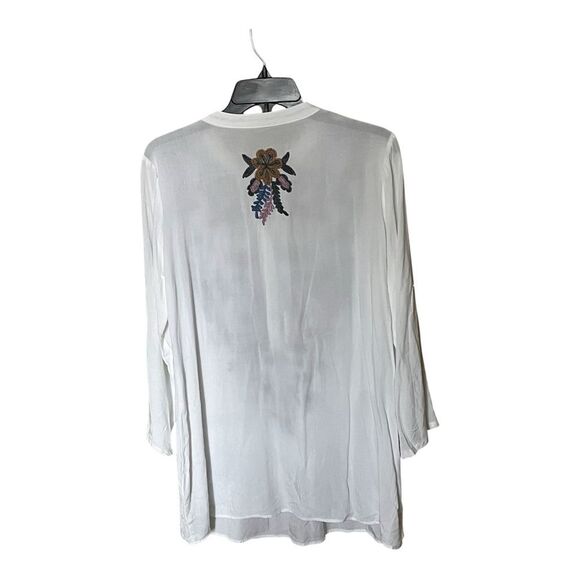 Solitaire White Tunic with Multicolor Embroidery and Tab Sleeves Size Medium - Picture 2 of 12
